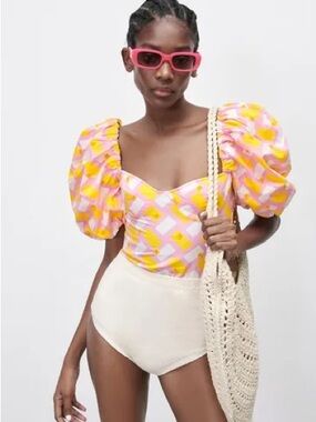 ZARA Puff-Sleeve Square Neck Top in Pink Yellow Geo Print Size M